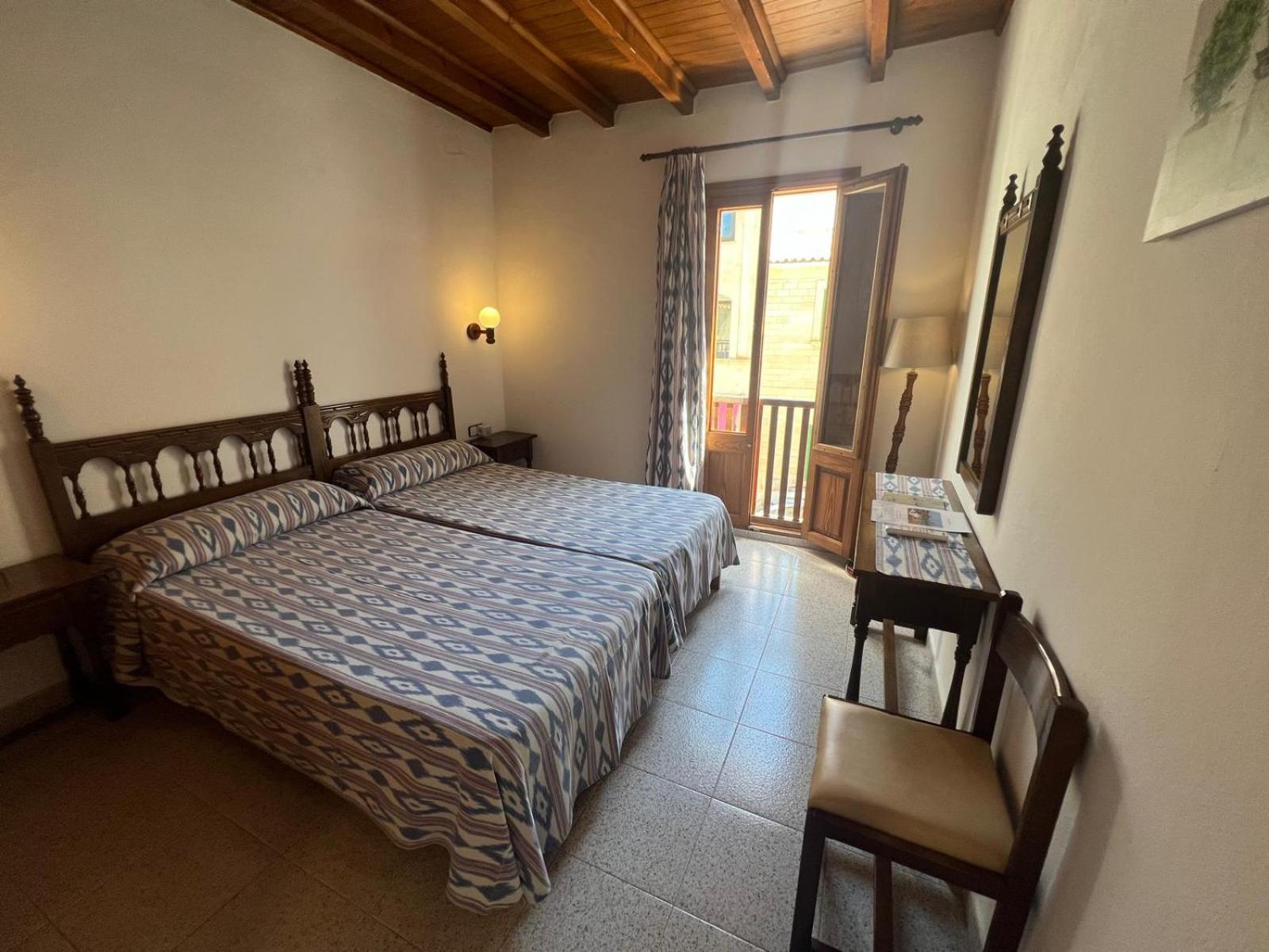 Hostal Restaurante Playa Colonia de Sant Jordi Zewnętrze zdjęcie