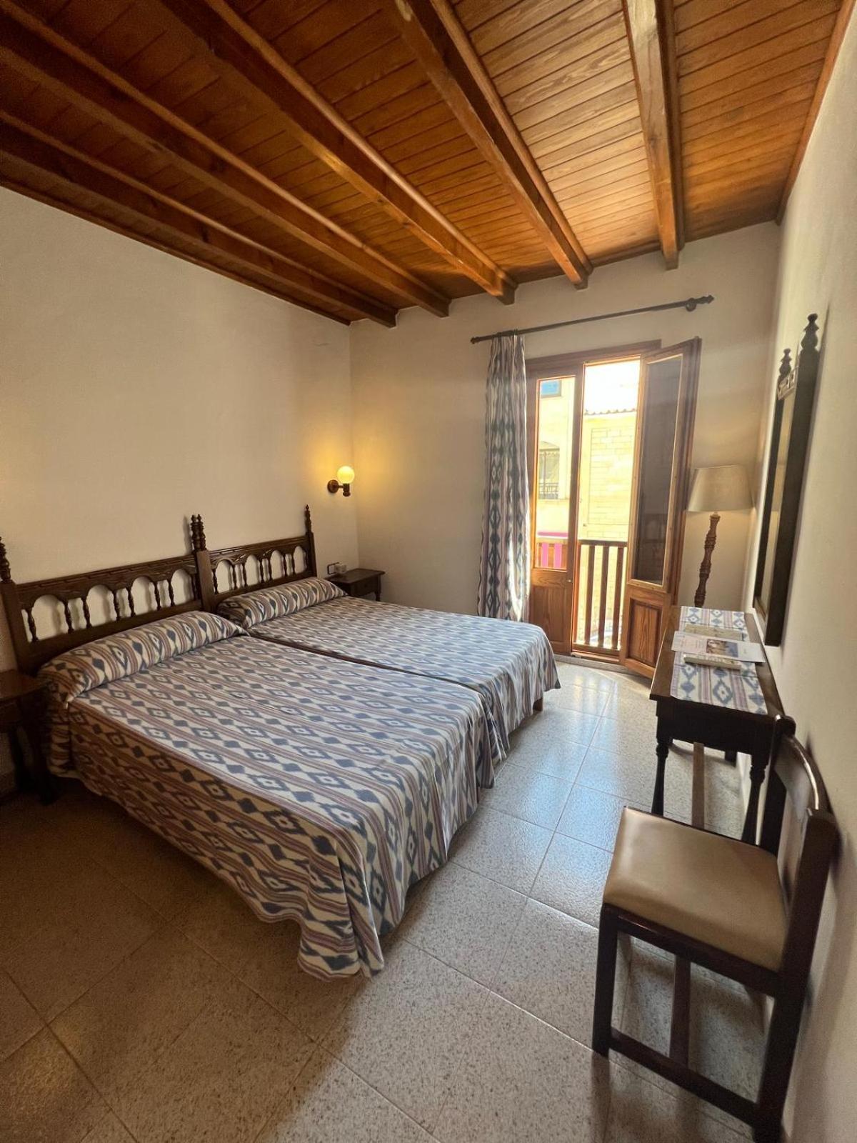 Hostal Restaurante Playa Colonia de Sant Jordi Zewnętrze zdjęcie